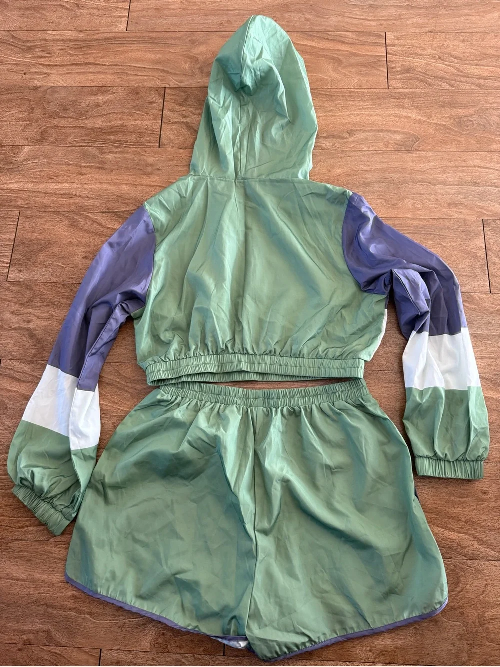 SHEIN Sage Green, Lavender & White Cropped Hooded Windbreaker Set